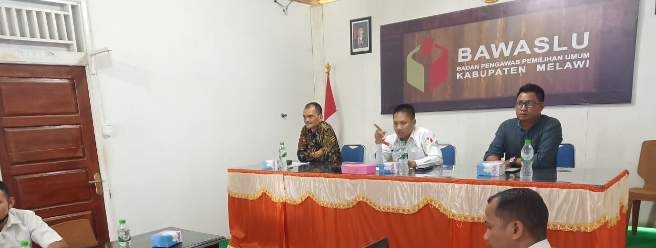 Rapat Fasilitasi Pengelolaan Layanan Hukum di Bawaslu