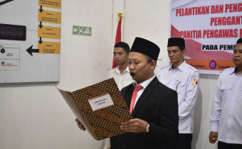 BAWASLU KABUPATEN MELAWI MELAKUKAN PELANTIKAN TERHADAP PENGGANTI ANTAR WAKTU (PAW) ANGGOTA PANITIA PENGAWAS PEMILIHAN UMUM KECAMATAN TANAH PINOH