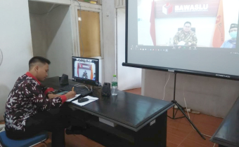 SILATURAHMI NASIONAL DALAM RANGKA MENAKAR EFEKTIFITAS PROSES PENYELESAIAN SENGKETA PEMILIHAN DI TENGAH WABAH COVID-19 MELALUI ZOOM MEETING ROOM.