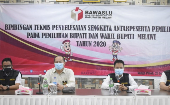 BAWASLU MELAWI GELAR BIMTEK PENYELESAIAN SENGKETA ANTARPESERTA KEPADA PANWASLU KECAMATAN SE-KAB MELAWI