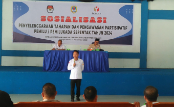 KETUA BAWASLU MELAWI JOHANI, S. PD HADIR SEBAGAI  NARASUMBER PADA KEGIATAN SOSIALISAAI PENYELENGGAAN TAHAPAN DAN PENGAWASAN PARTISIFATIF PEMILU/PEMILUKADA SERENTAK TAHUN 2024 YANG DILAKSANAKAN OLEH BADAN KESATUAN BANGSA DAN POLITIK KABUPATEN MELAWI